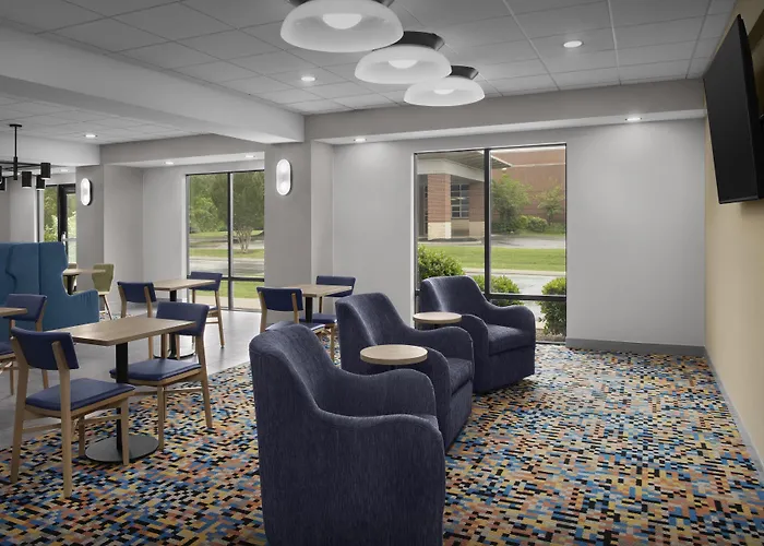 Hampton Inn Lenoir City